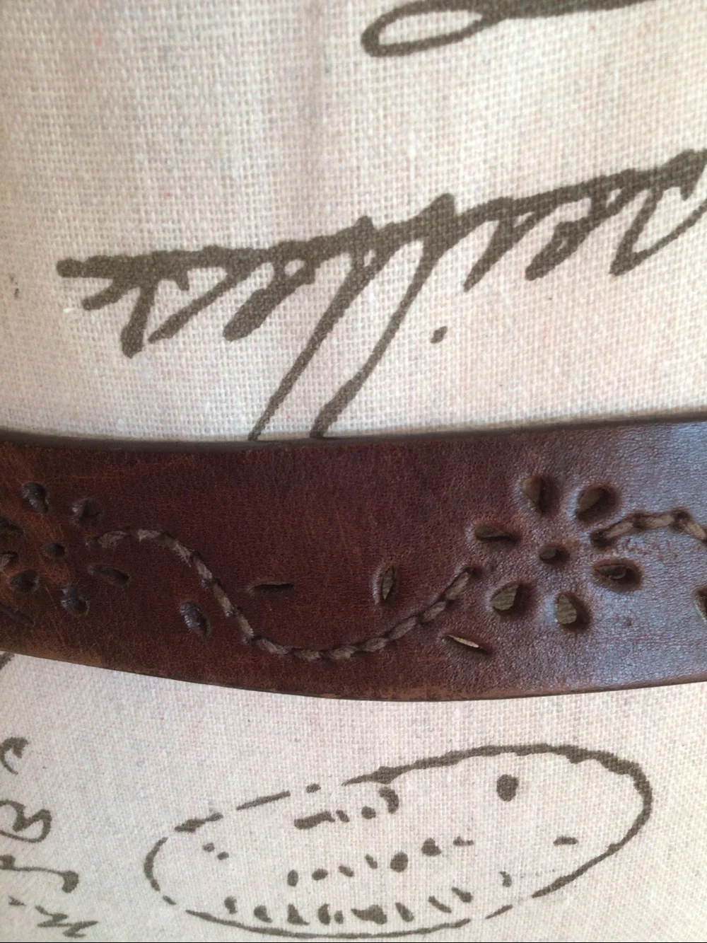 Brown Floral Embossed genuine Leather Waist Belt - Sz L/XL 40 inches